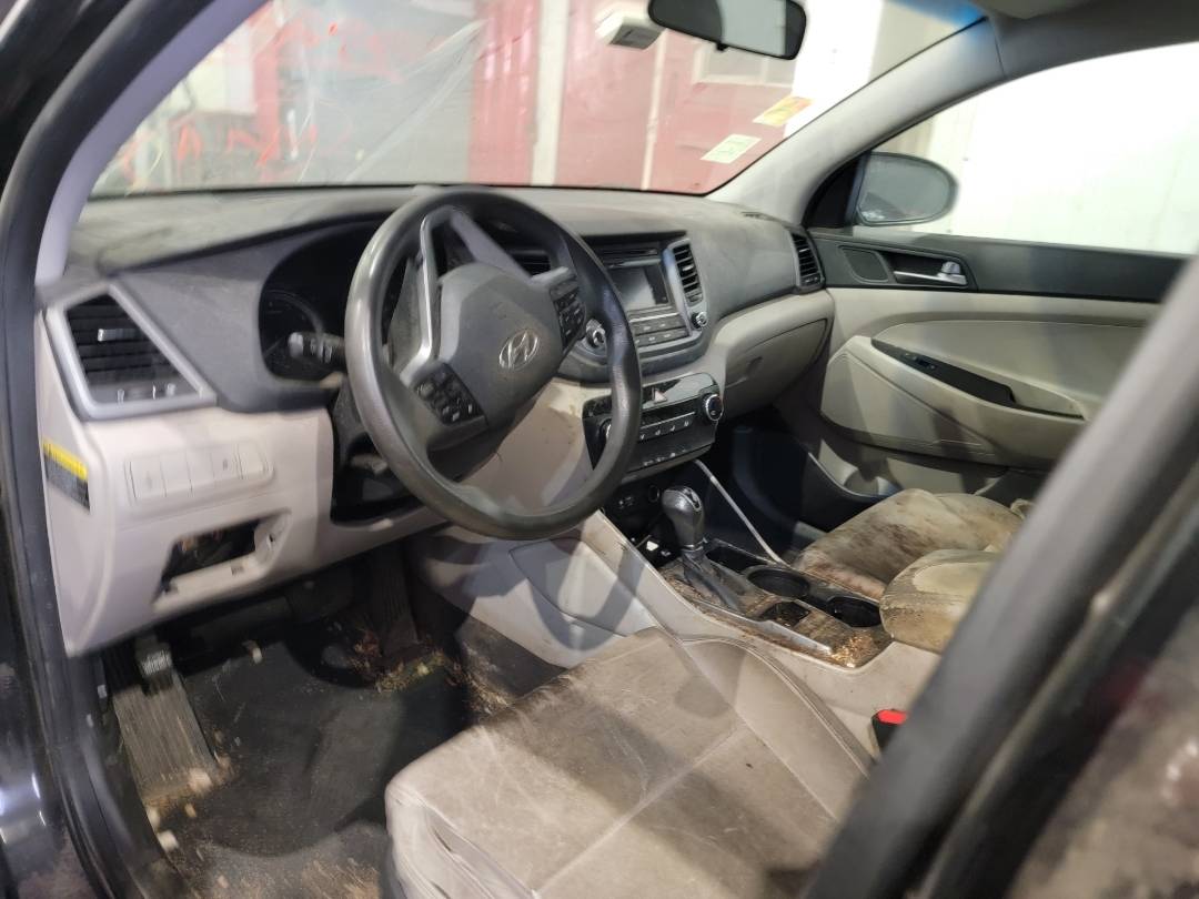 2017 HYUNDAI TUCSON — 163359 Miles — Lot 40HU539073 — Main - Marhaba Auctions Used Cars - Image 8