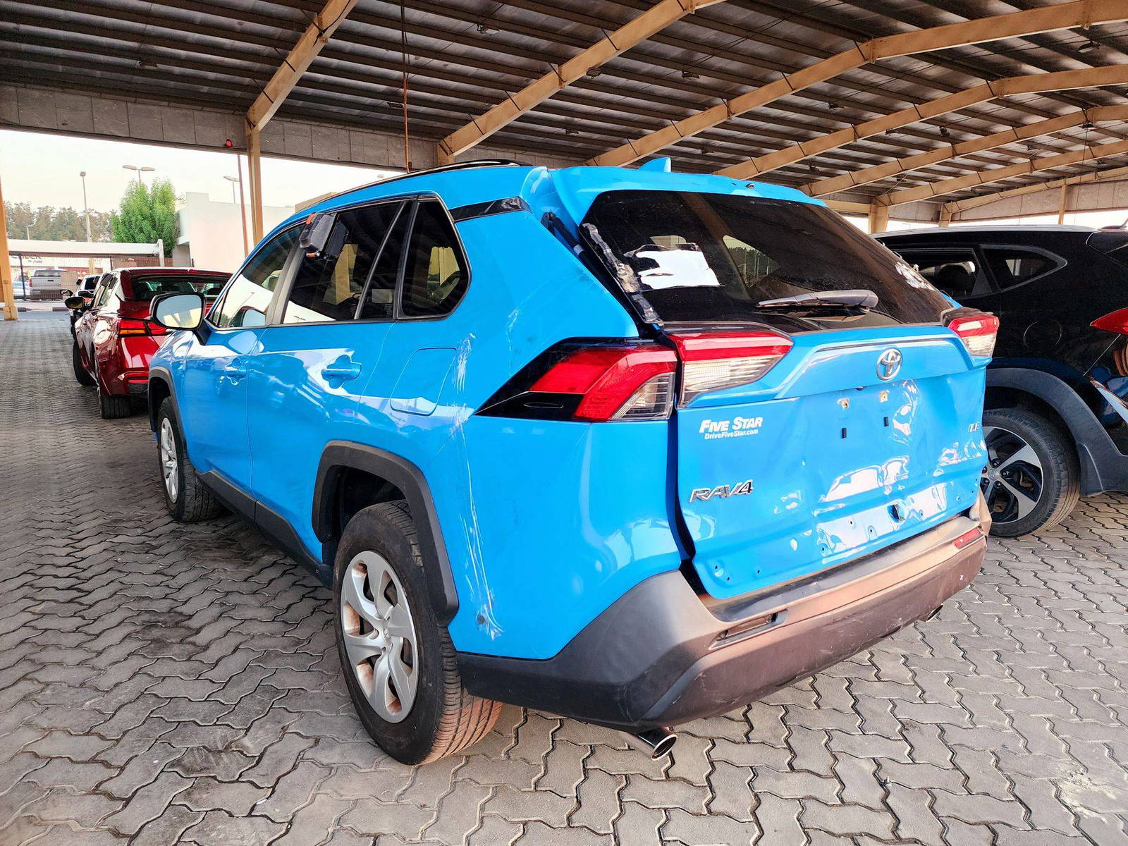 2019 TOYOTA RAV4 — 128369 Miles — Lot 39742622 — Souq - Marhaba Auctions Used Cars - Image 3