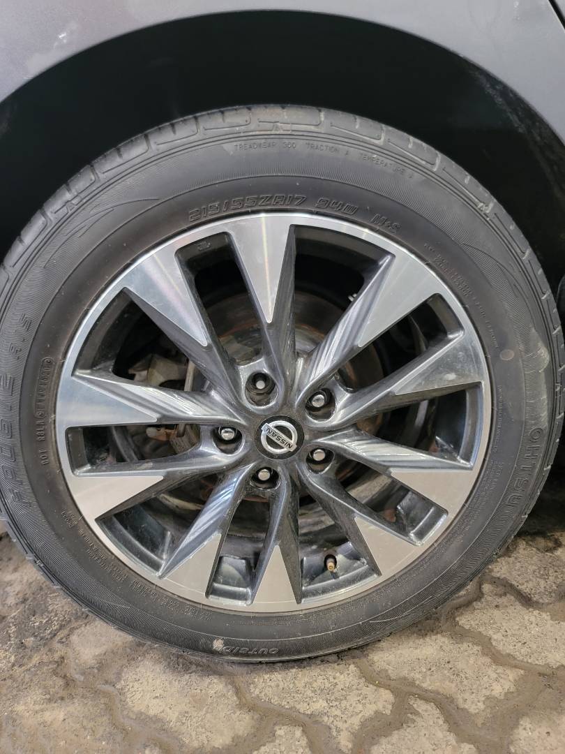 2019 NISSAN SENTRA — 95347 Miles — Lot 37732385 - Marhaba Auctions Used Cars - Image 5
