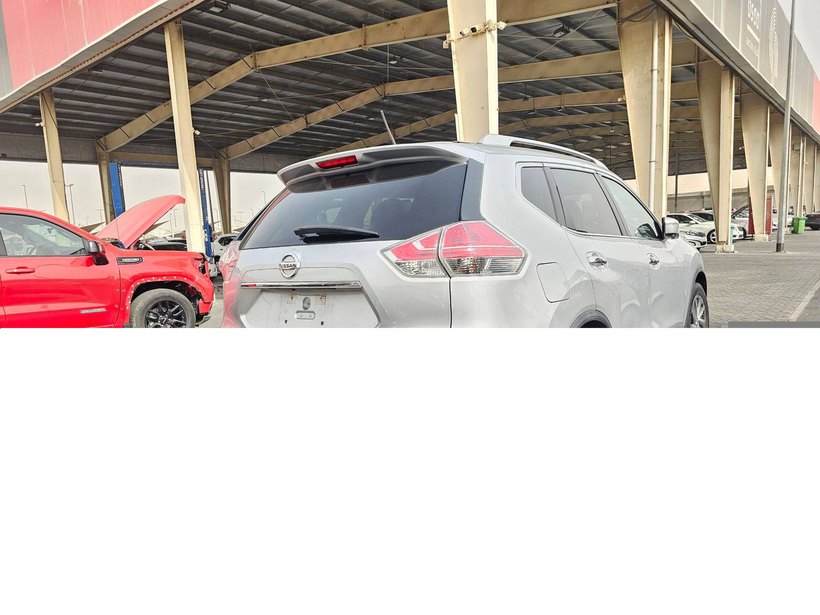 2014 NISSAN ROGUE — 115962 Miles — Lot 70909635 — Souq - Marhaba Auctions Used Cars - Image 4
