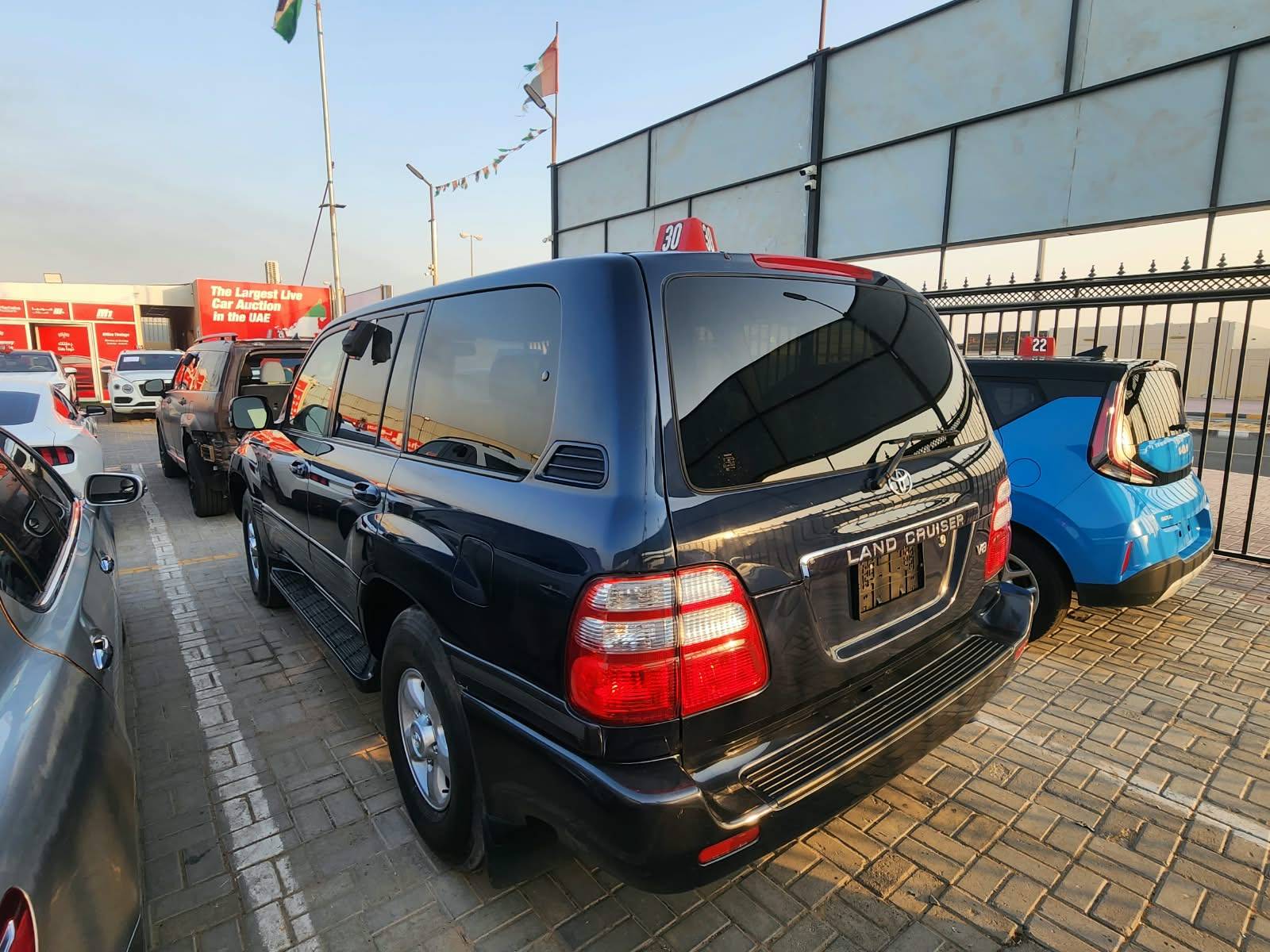 2004 TOYOTA LAND CRUISER — 242553 Miles — Lot 42057253 - Marhaba Auctions Used Cars - Image 15