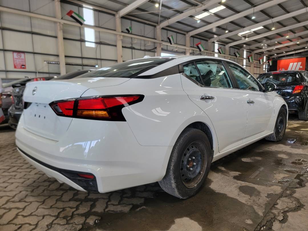 2019 NISSAN ALTIMA — 89887 Miles — Lot 69697253 - Marhaba Auctions Used Cars - Image 3