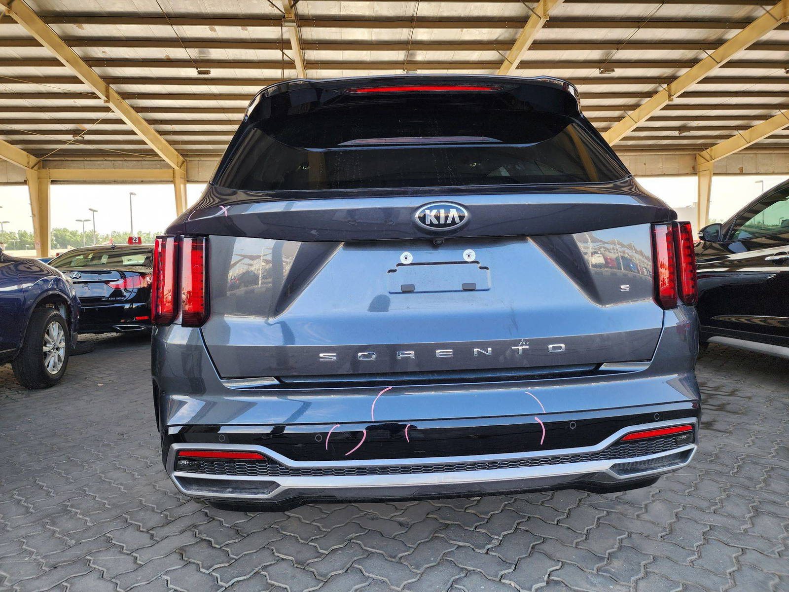 2021 KIA SORENTO — 28323 Miles — Lot 7MG062717 — Souq - Marhaba Auctions Used Cars - Image 13