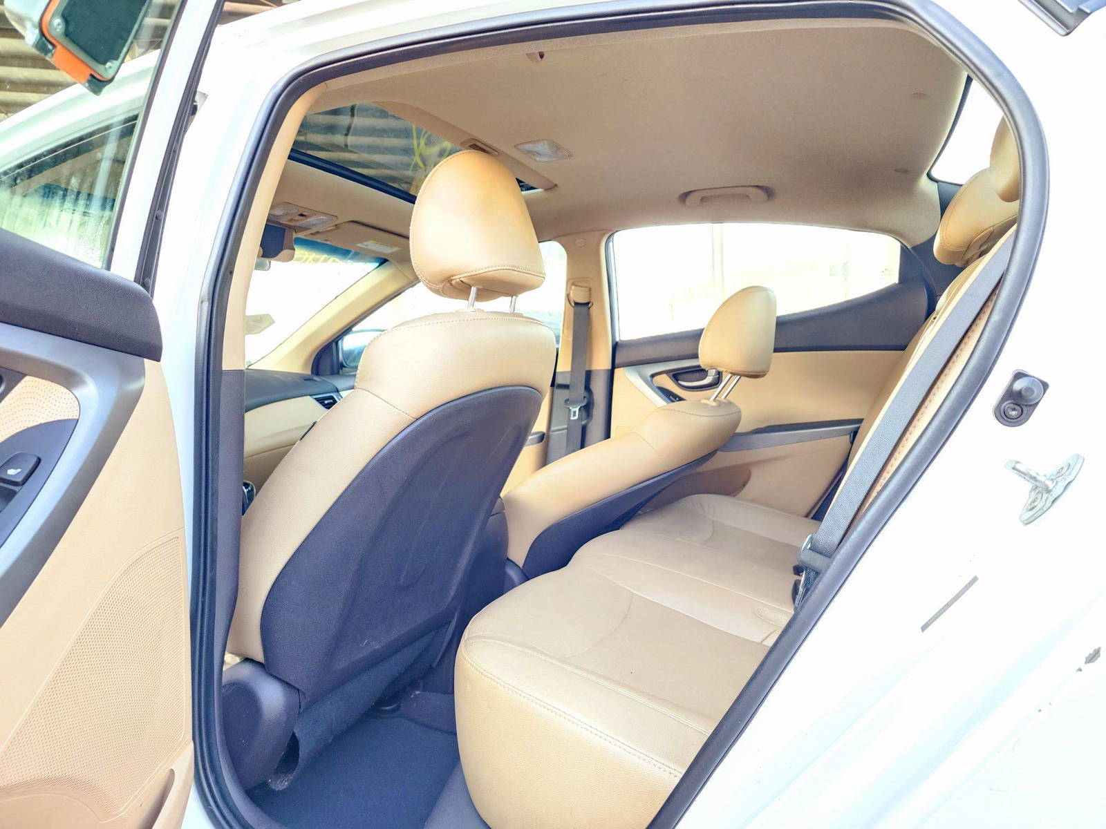2012 HYUNDAI ELANTRA — 239317 Miles — Lot CH116419 — Souq - Marhaba Auctions Used Cars - Image 6