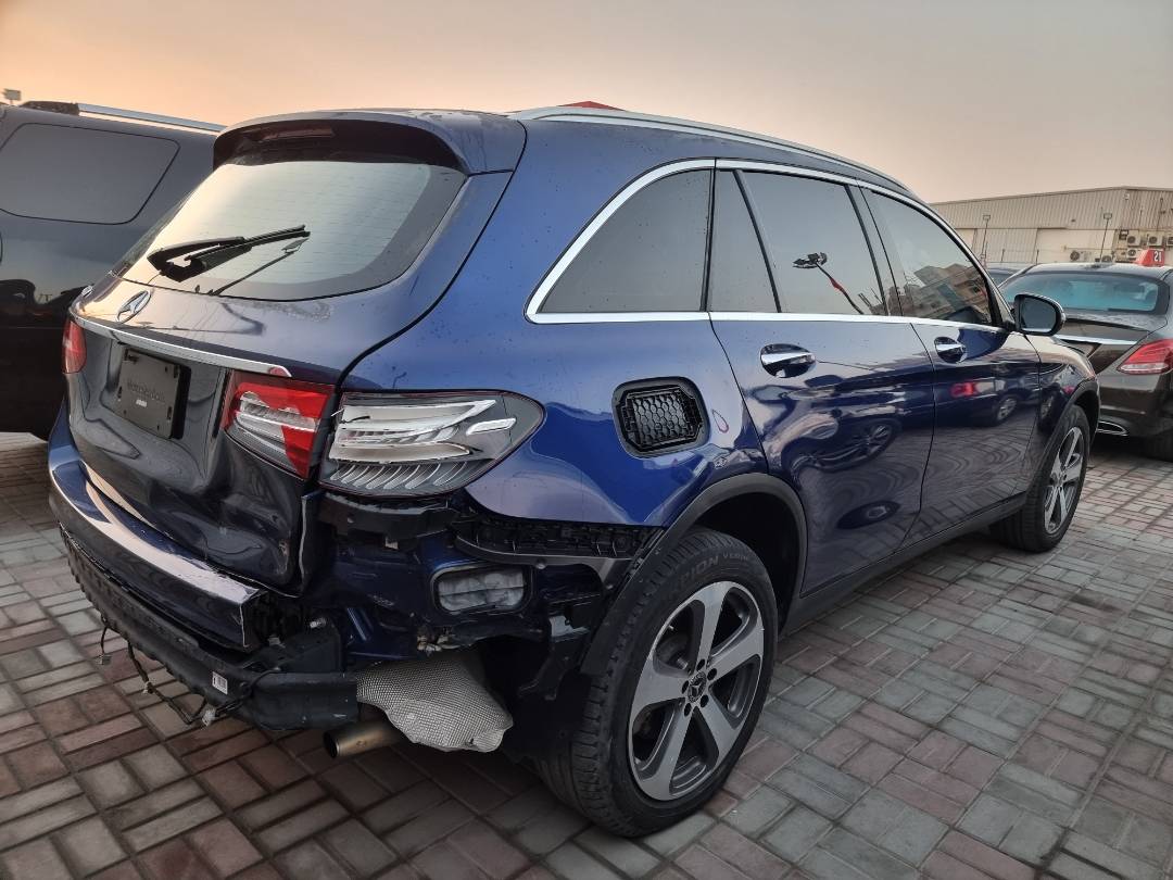 2019 MERCEDES BENZ GLC-300 — 51556 Miles — Lot 39563114 — Ind. 12 - Marhaba Auctions Used Cars - Image 4