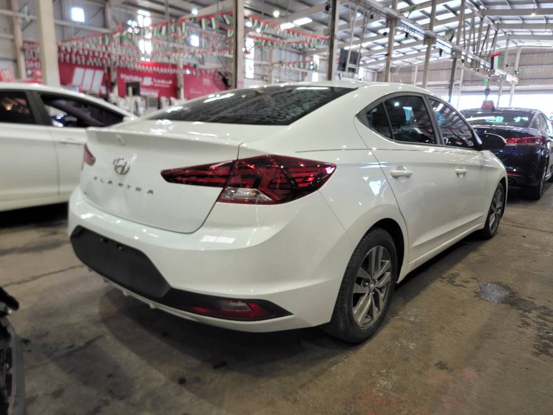 2019 HYUNDAI ELANTRA — 136025 Miles — Lot 486660 — Main - Marhaba Auctions Used Cars - Image 4
