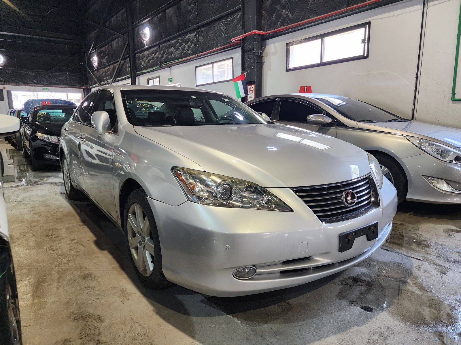2007 LEXUS ES 350 — 165019 KM — Lot 044832 — Al Quoz - Marhaba Auctions Used Cars - Image 4