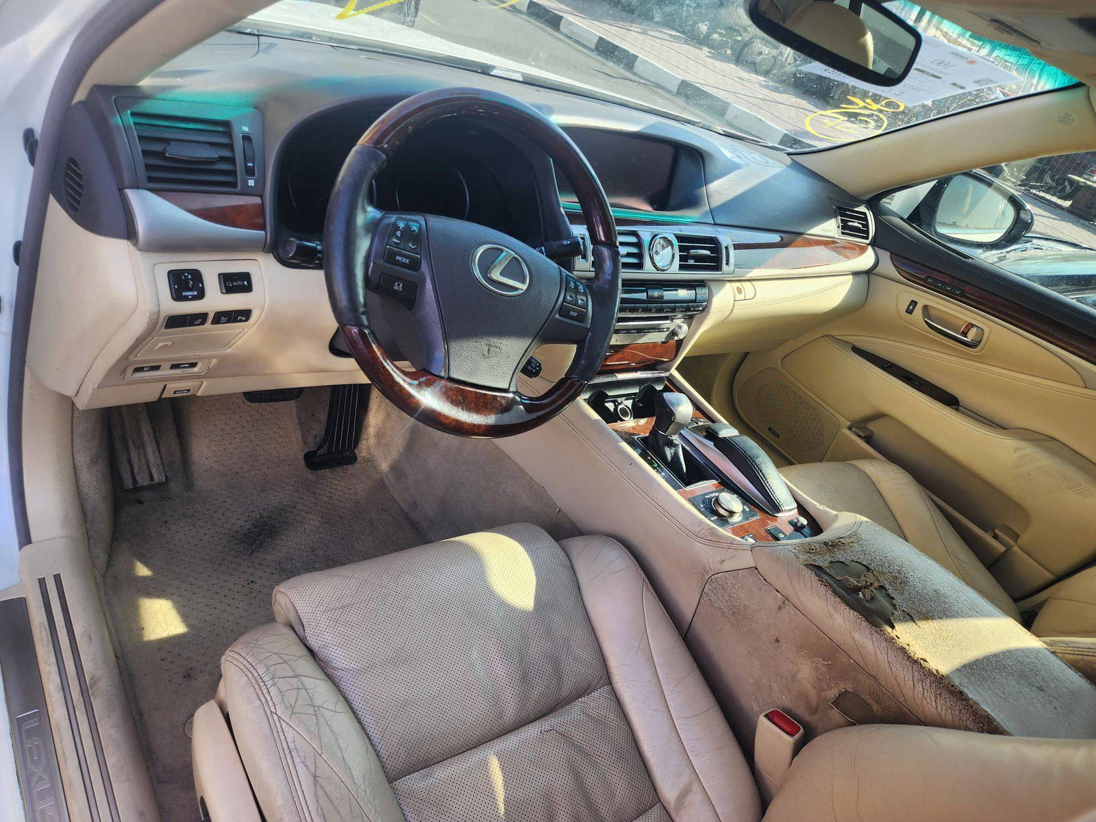 2013 LEXUS LS 460 — 154622 Miles — Lot D5119565 - Marhaba Auctions Used Cars - Image 4