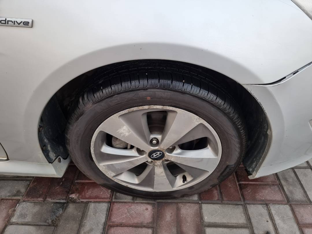 2012 HYUNDAI SONATA — 253988 KM — Lot 124587 — Souq - Marhaba Auctions Used Cars - Image 10
