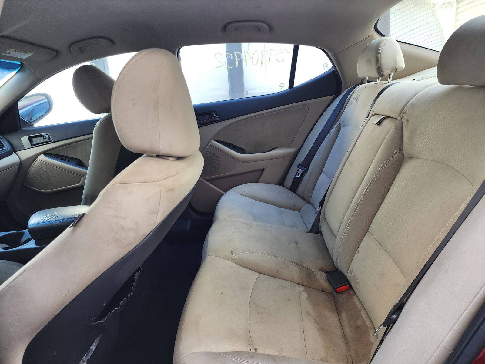 2012 KIA OPTIMA — 158588 Miles — Lot 39904952 — Al Quoz - Marhaba Auctions Used Cars - Image 7