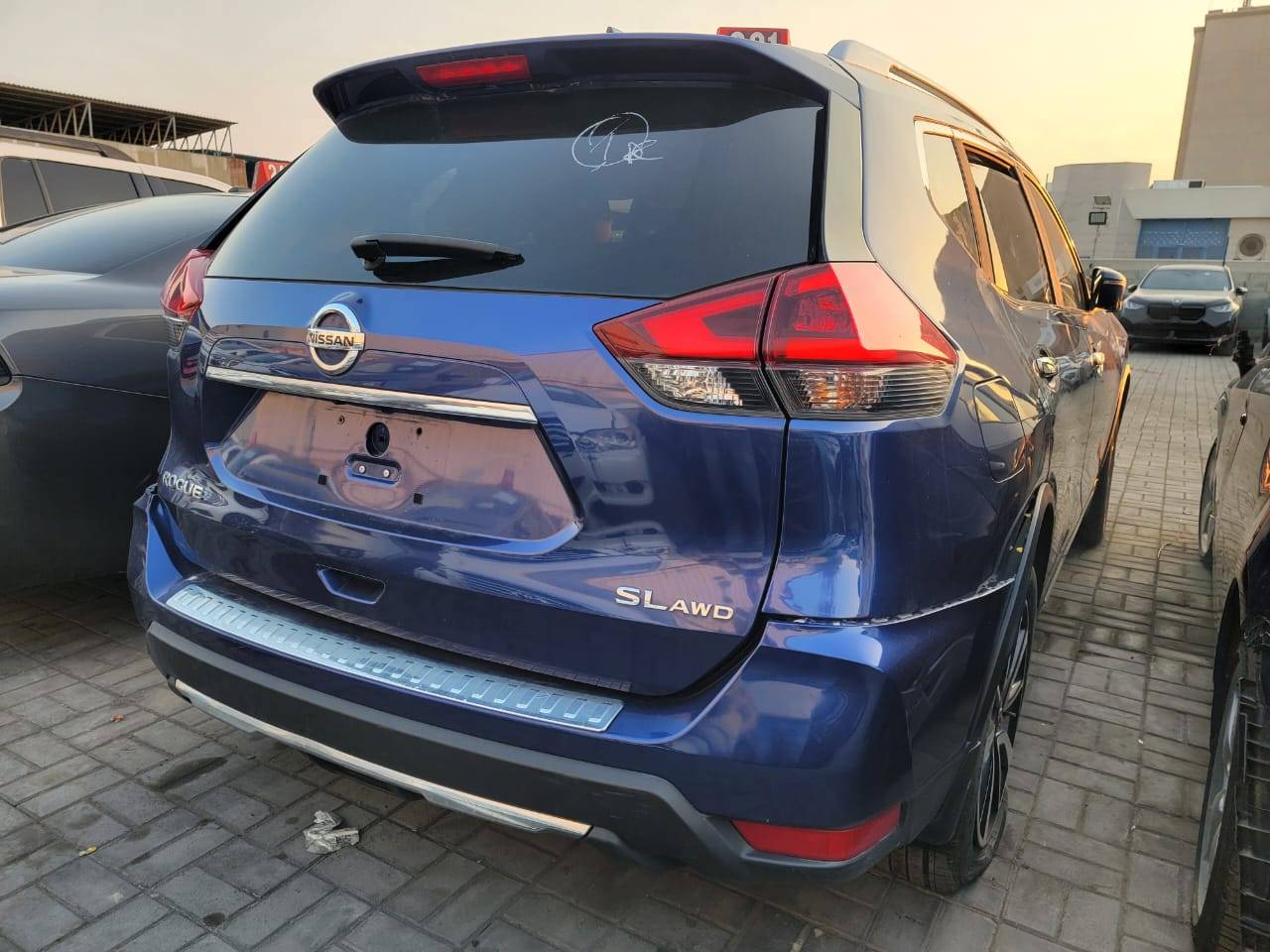 NISSAN ROGUE 2018 - Marhaba Auction Used Cars - Image 4