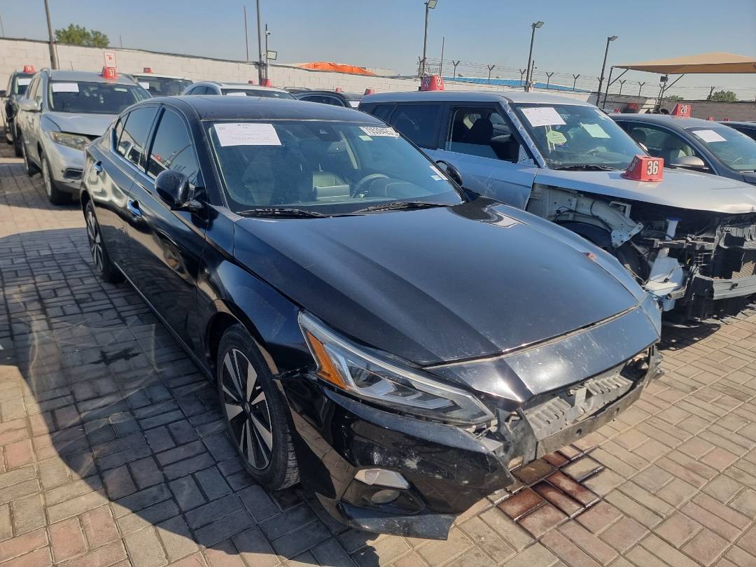 2019 NISSAN ALTIMA — 133052 Miles — Lot 172181 — Ind. 12 - Marhaba Auctions Used Cars - Image 4