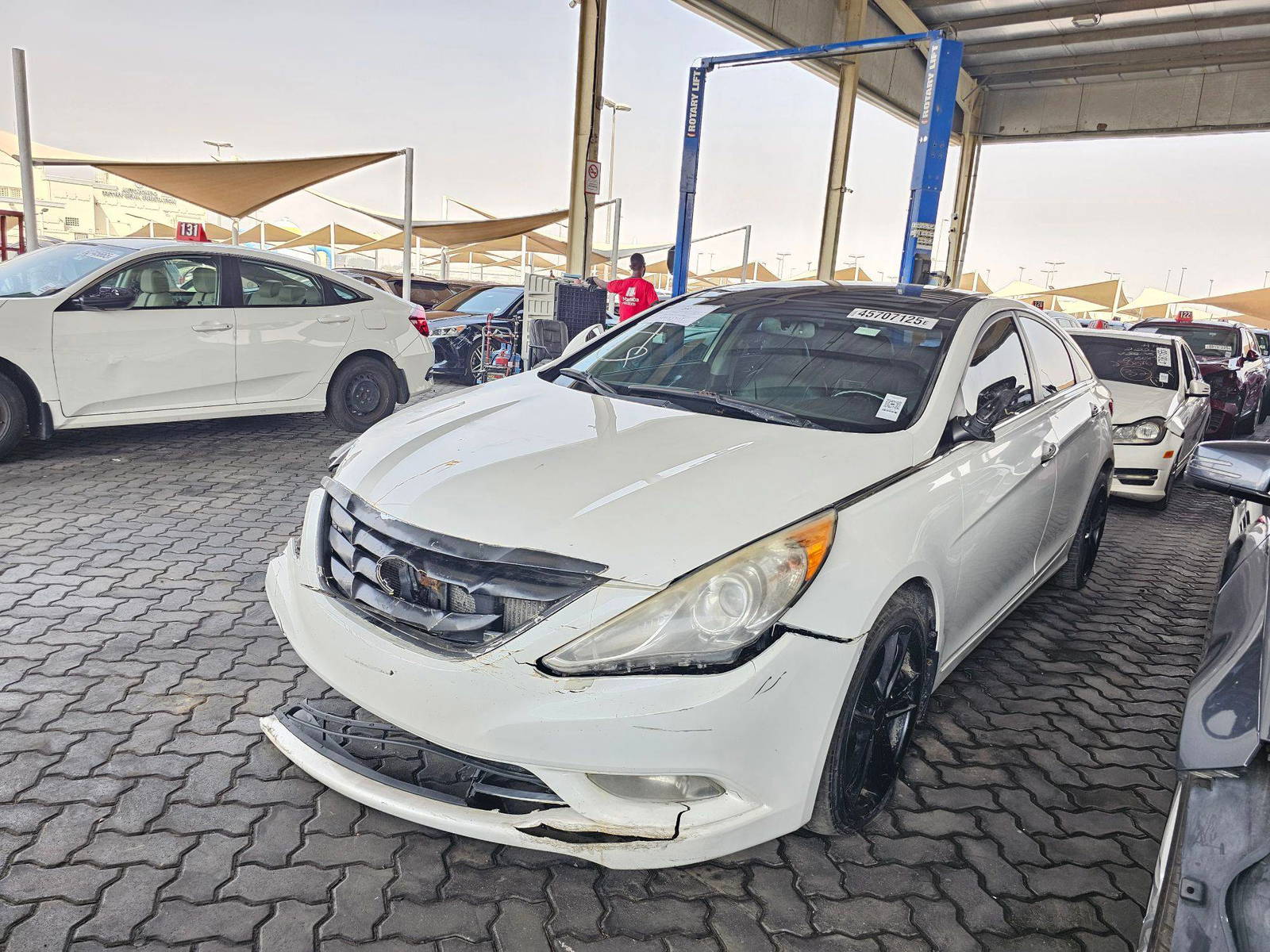 2013 HYUNDAI SONATA — 196886 KM — Lot 45707125 — Souq - Marhaba Auctions Used Cars - Image 5