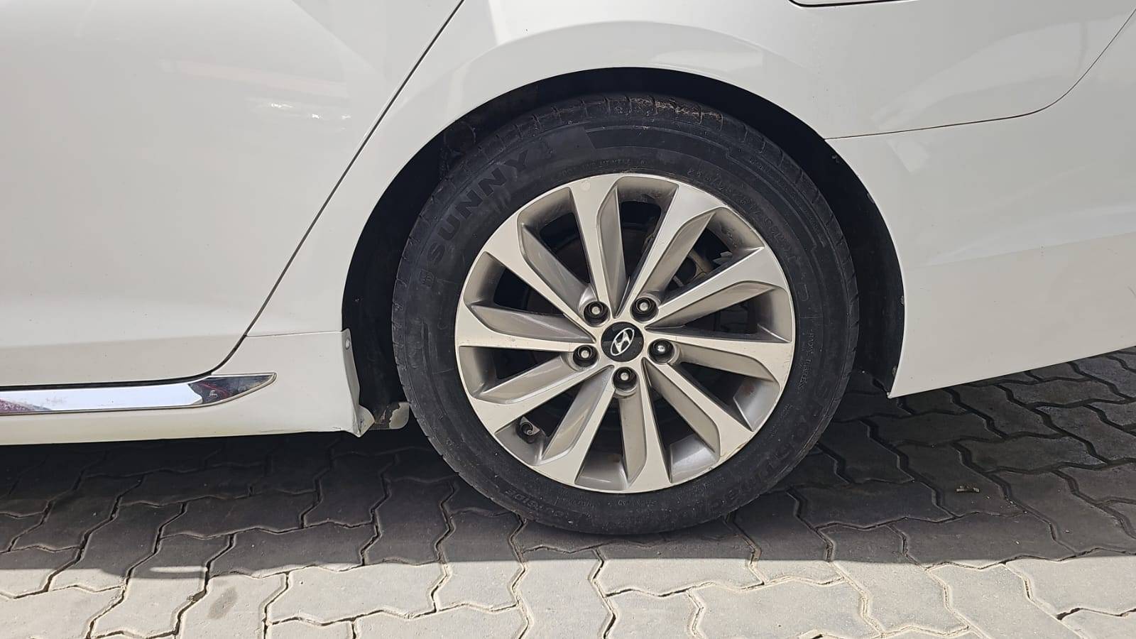 HYUNDAI SONATA SPORT 2017 - Marhaba Auction Used Cars - Image 5