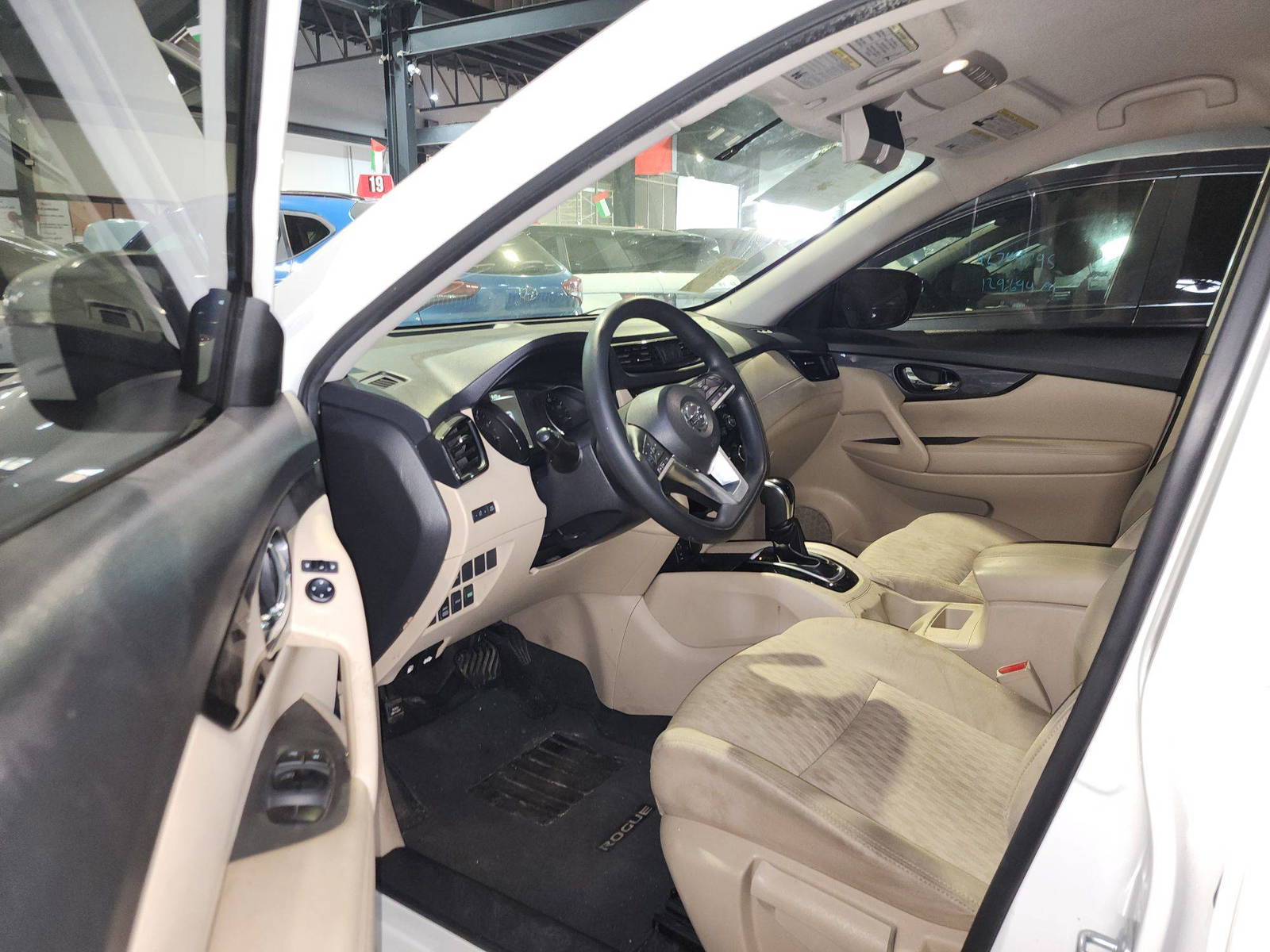 2017 NISSAN ROGUE — 203350 Miles — Lot 383990 — Al Quoz - Marhaba Auctions Used Cars - Image 9