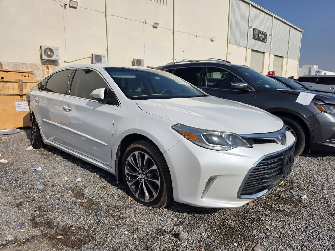 Toyota Avalon 2018 view 2