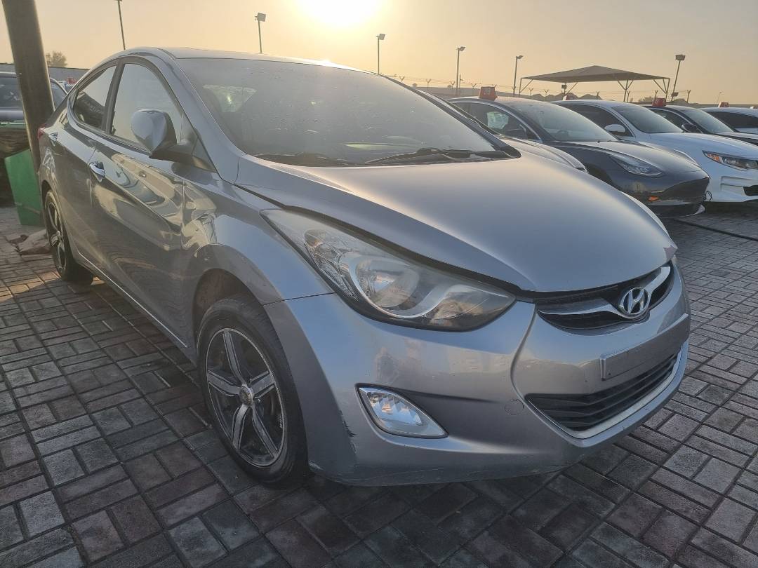 2013 HYUNDAI AVANTE — 233595 KM — Lot 758687 — Ind. 12 - Marhaba Auctions Used Cars - Image 4