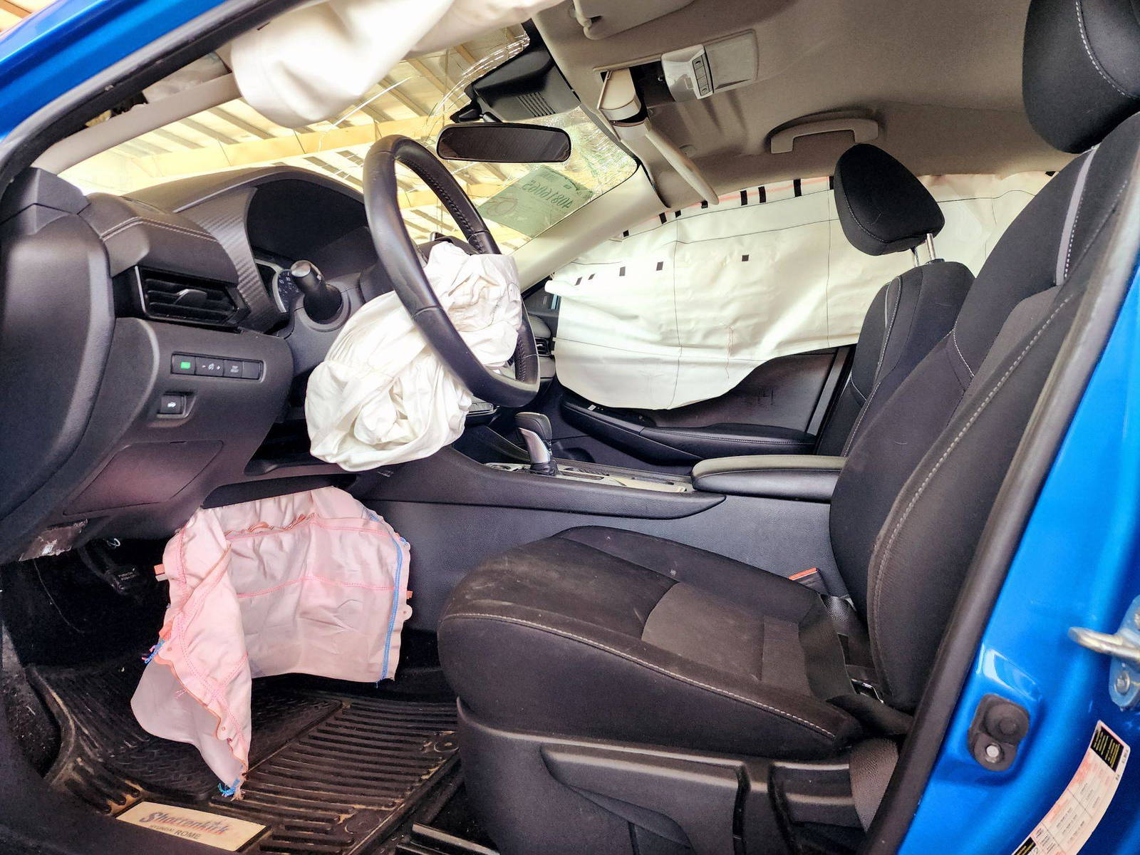 2021 NISSAN SENTRA — 100851 Miles — Lot 1MY230679 — Souq - Marhaba Auctions Used Cars - Image 8