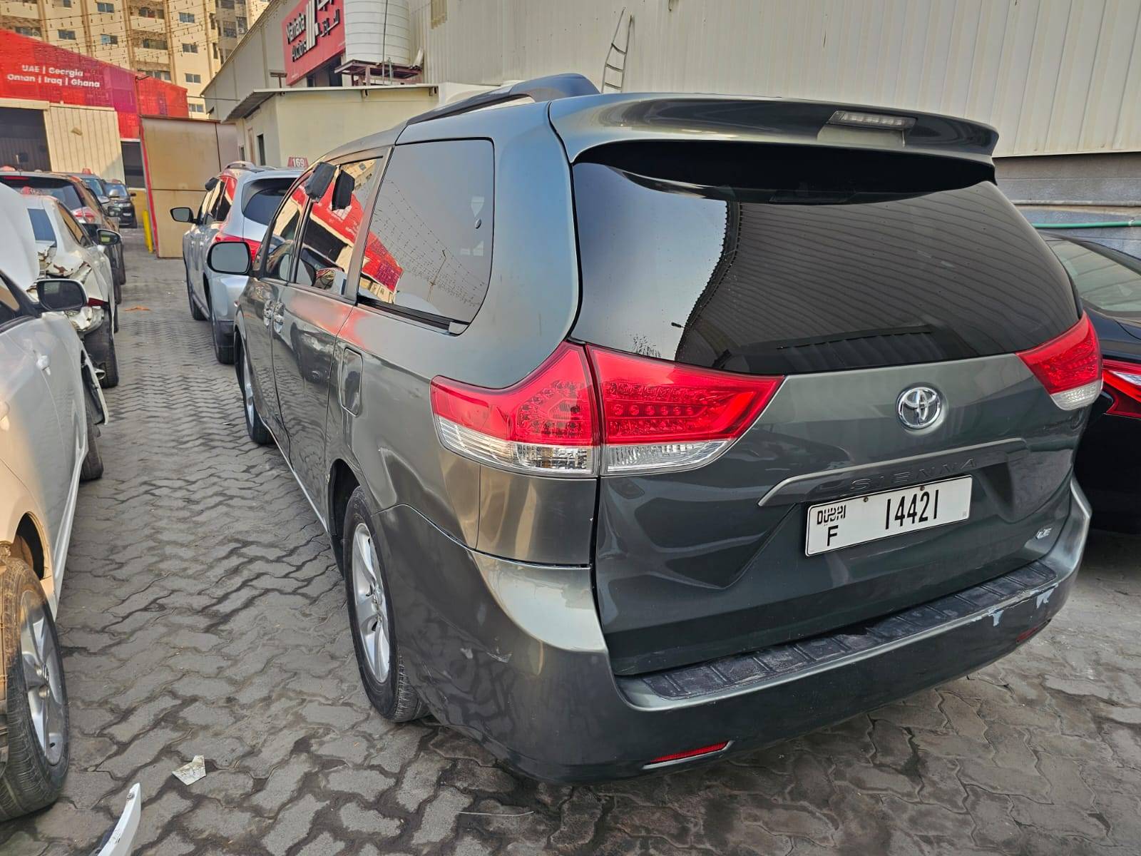 2013 TOYOTA SIENNA — Lot DS326949 — Main - Marhaba Auctions Used Cars - Image 5