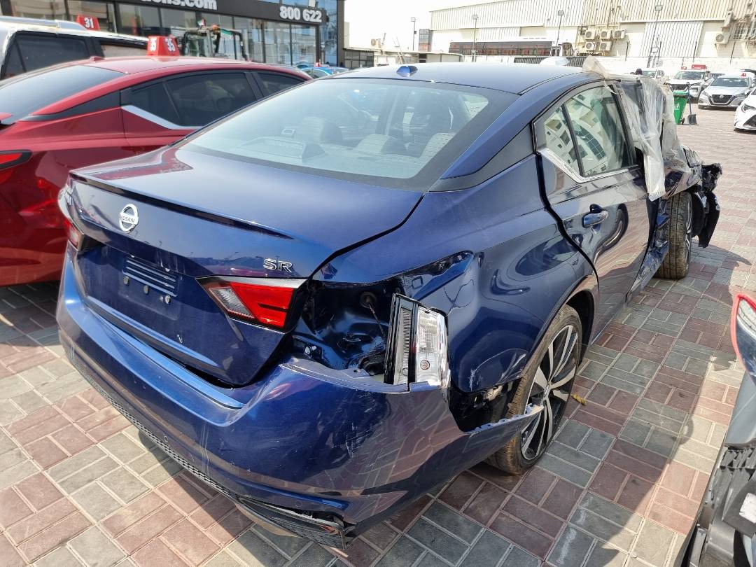 2021 NISSAN ALTIMA — 76195 Miles — Lot 17541 — Ind. 12 - Marhaba Auctions Used Cars - Image 4