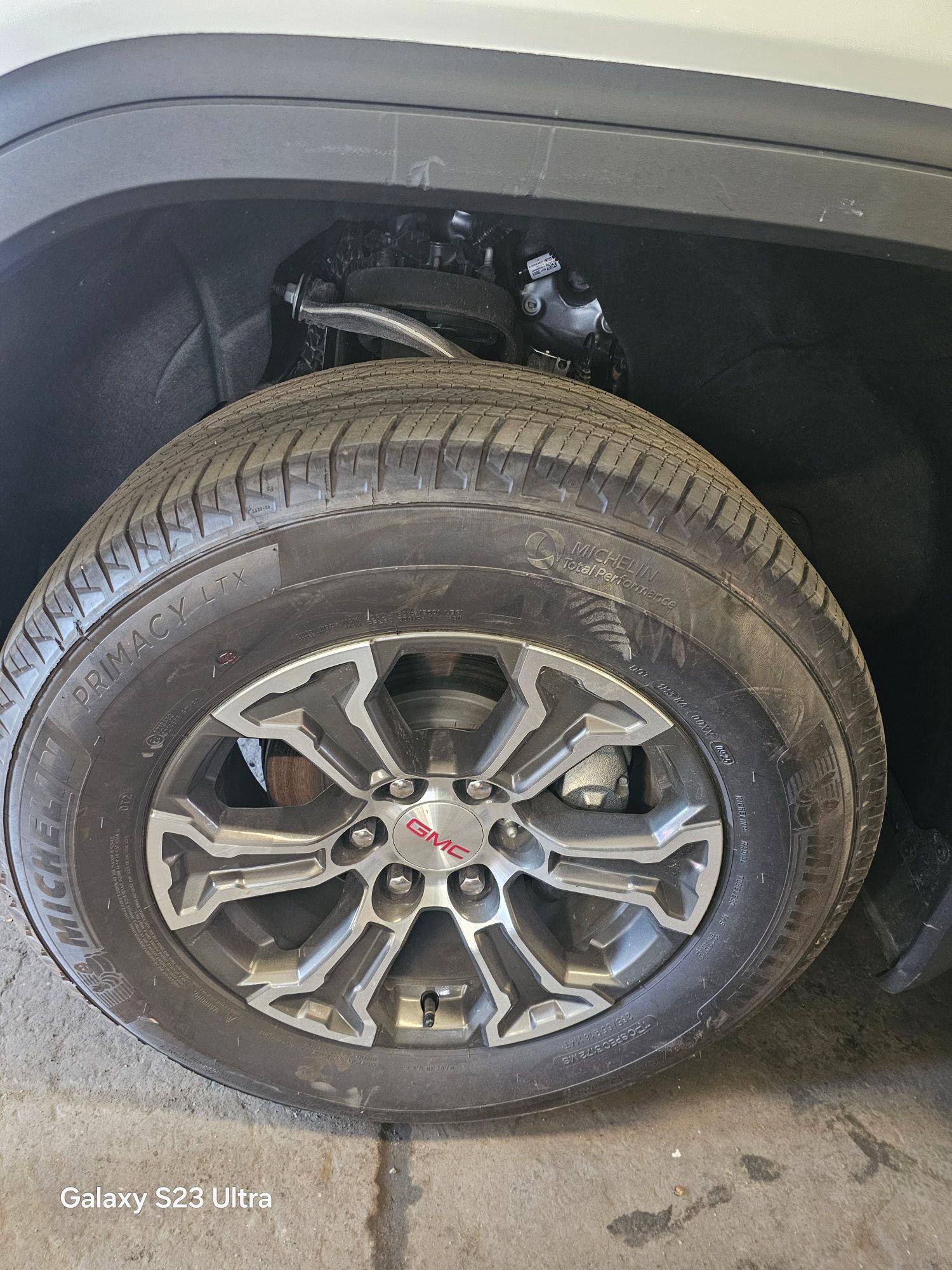 GMC SIERRA 2025 - Marhaba Auction Used Cars - Image 7