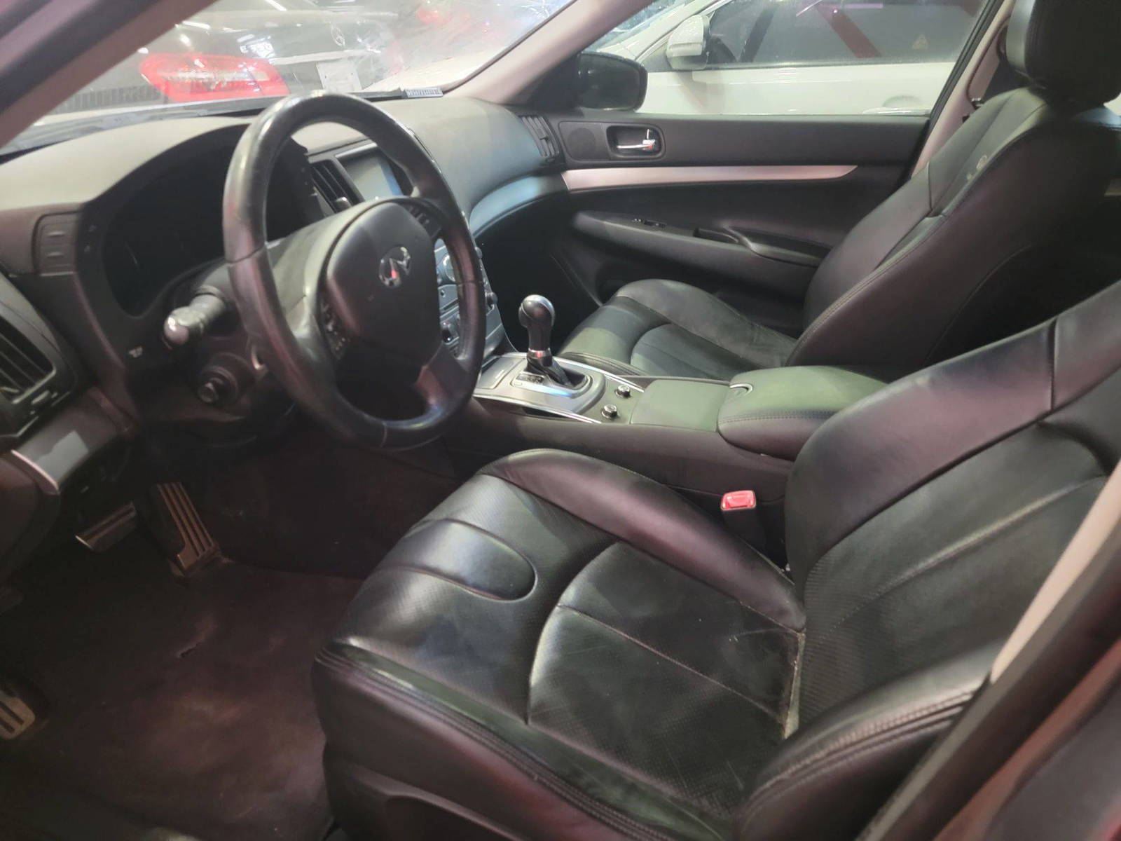 2010 INFINITI G37S — 168450 KM — Lot 410472 — Main - Marhaba Auctions Used Cars - Image 8