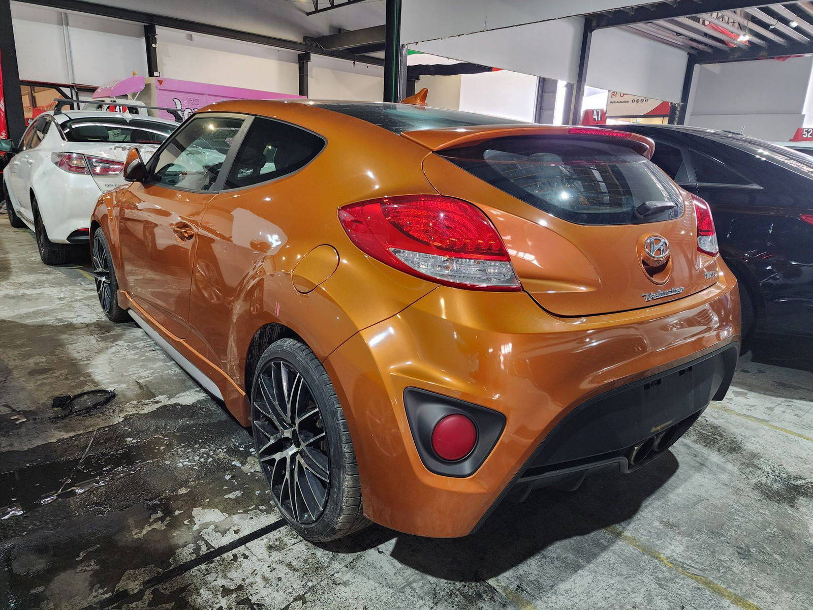 2016 HYUNDAI VELOSTER — 197171 Miles — Lot 270521 — Al Quoz - Marhaba Auctions Used Cars - Image 3