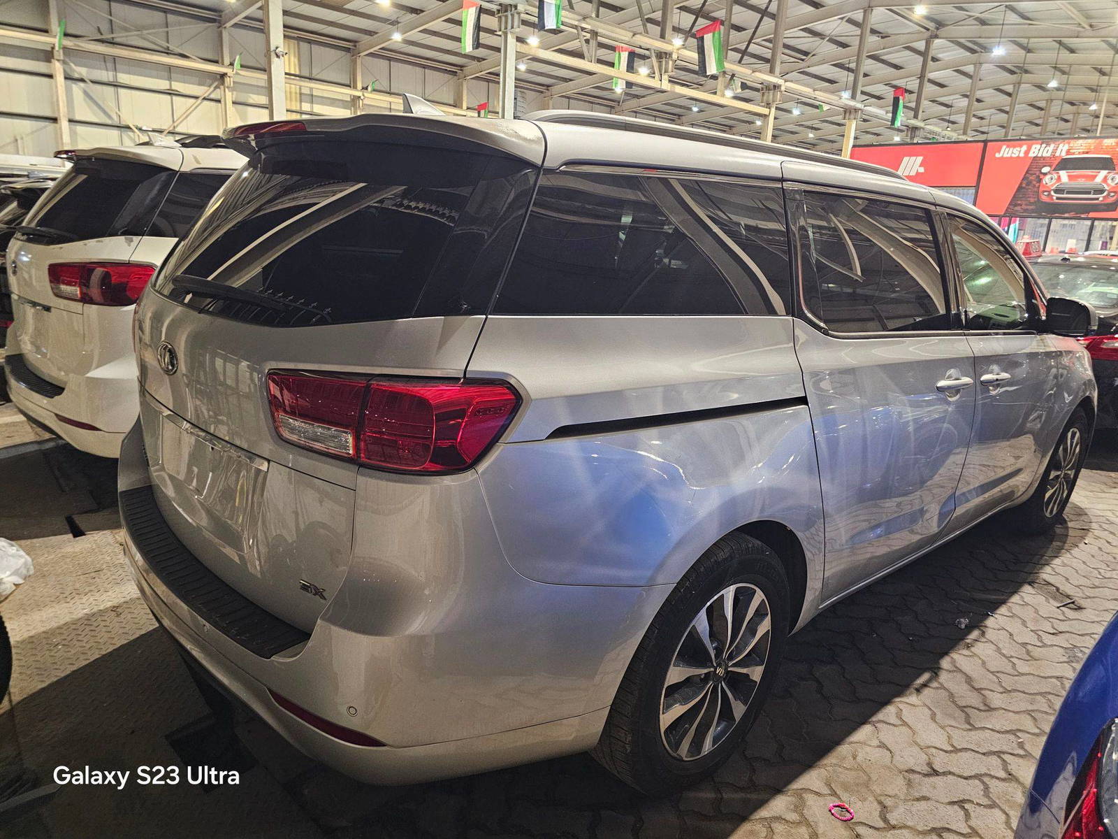 2015 KIA SEDONA — 144065 Miles — Lot 3F6019335 — Main - Marhaba Auctions Used Cars - Image 6
