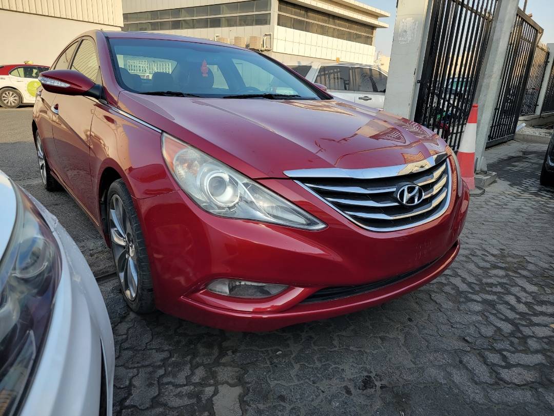 2011 HYUNDAI SONATA — 241283 Miles — Lot AB4BH189844 — Main - Marhaba Auctions Used Cars - Image 4