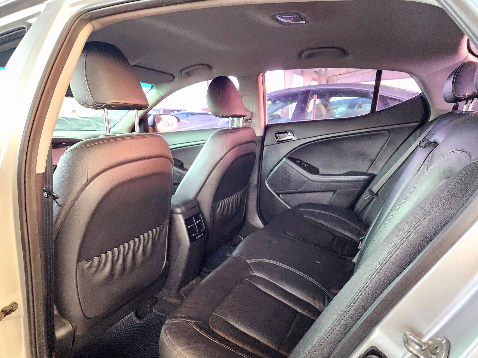 2013 KIA K5 — 88338 KM — Lot 394159 — Souq - Marhaba Auctions Used Cars - Image 6