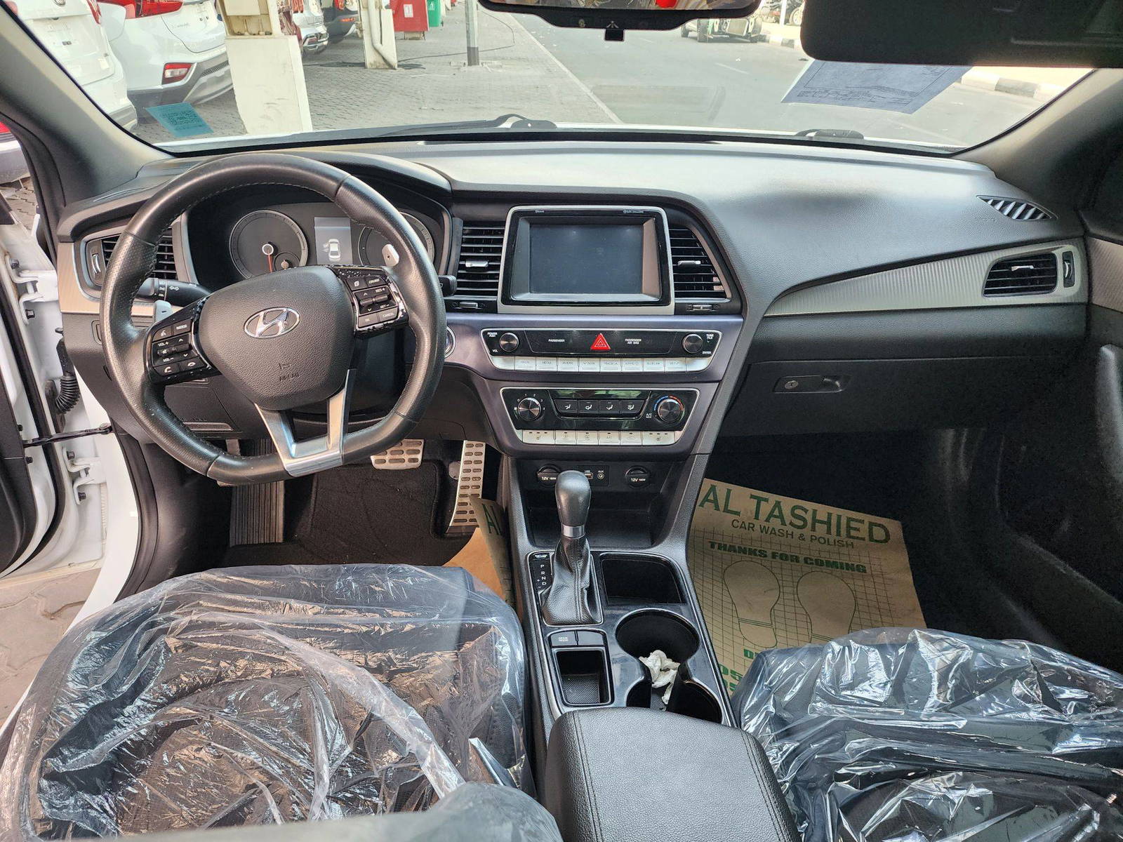 2018 HYUNDAI SONATA — 133224 Miles — Lot H692286 — Souq - Marhaba Auctions Used Cars - Image 7