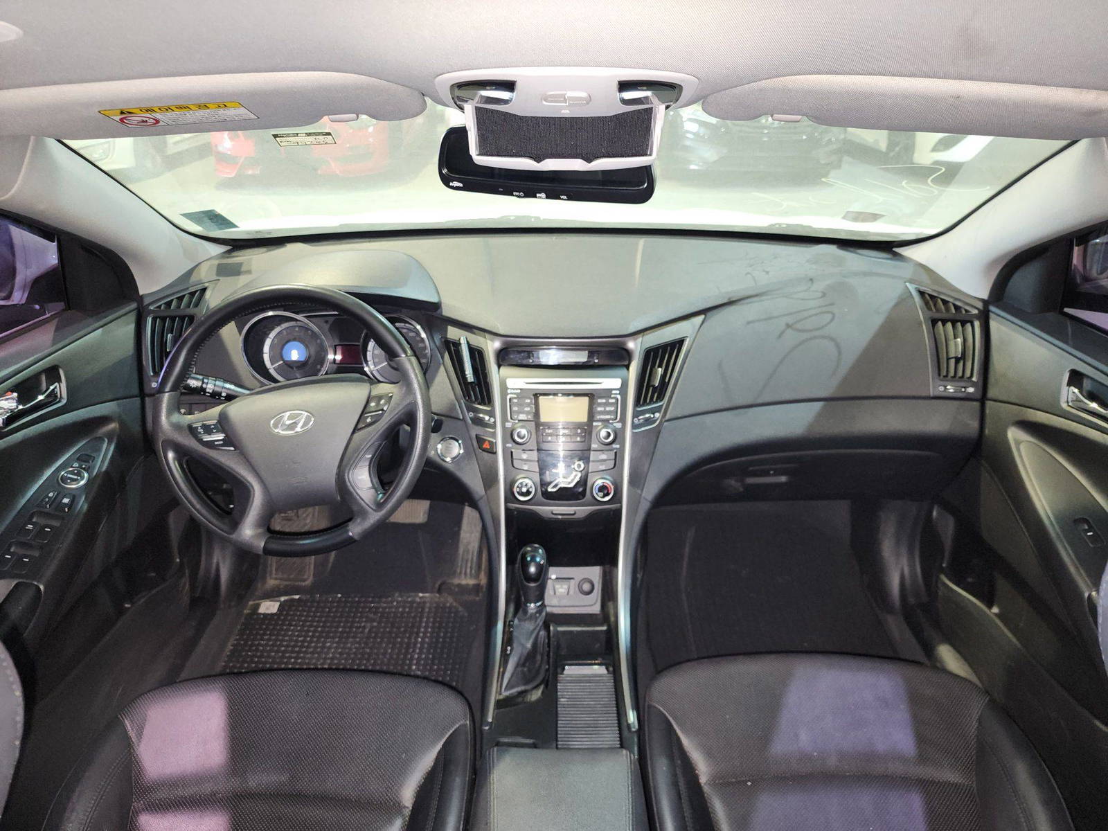 2012 HYUNDAI SONATA — 94205 KM — Lot 359076 — Main - Marhaba Auctions Used Cars - Image 4