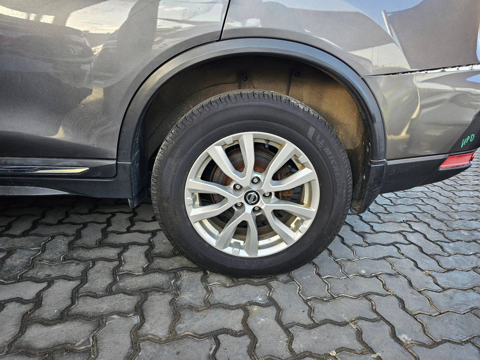 NISSAN ROGUE 2017 - Marhaba Auction Used Cars - Image 10