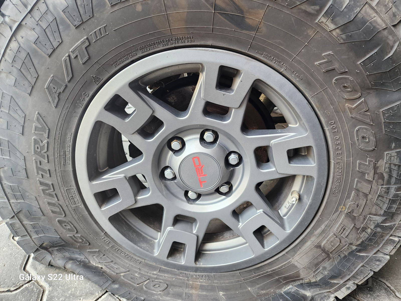 2006 TOYOTA 4RUNNER SR5 — 199466 Miles — Lot 38536850 - Marhaba Auctions Used Cars - Image 5
