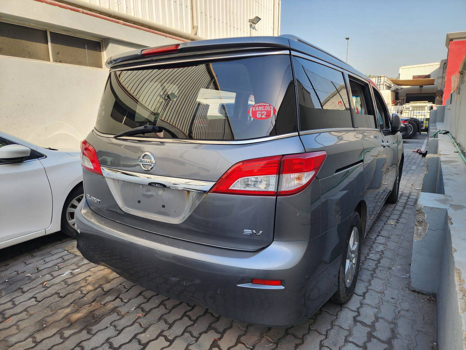 2017 NISSAN QUEST — 168027 Miles — Lot 41082481 — Al Quoz - Marhaba Auctions Used Cars - Image 6