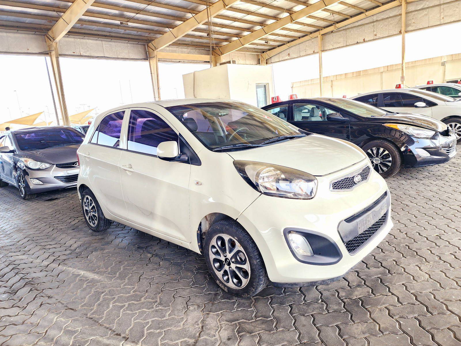 2012 KIA MORNING — 77512 KM — Lot 352294 — Souq - Marhaba Auctions Used Cars - Image 4