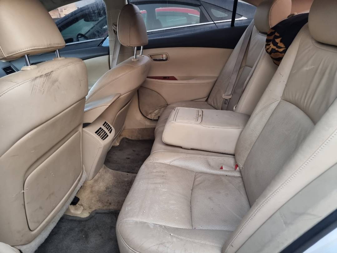 2009 LEXUS ES 350 — 186109 Miles — Lot 125487 — Ind. 12 - Marhaba Auctions Used Cars - Image 6