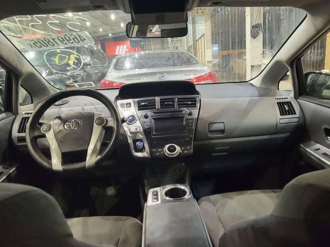 2014 TOYOTA PRIUS — 292126 Miles — Lot U0E3333455 — Main - Marhaba Auctions Used Cars - Image 7