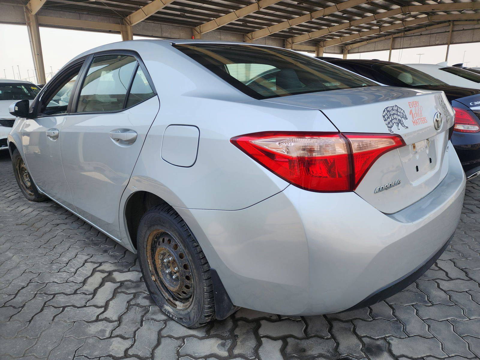 2017 TOYOTA COROLLA — 338964 KM — Lot 16050 — Ind. 12 - Marhaba Auctions Used Cars - Image 3