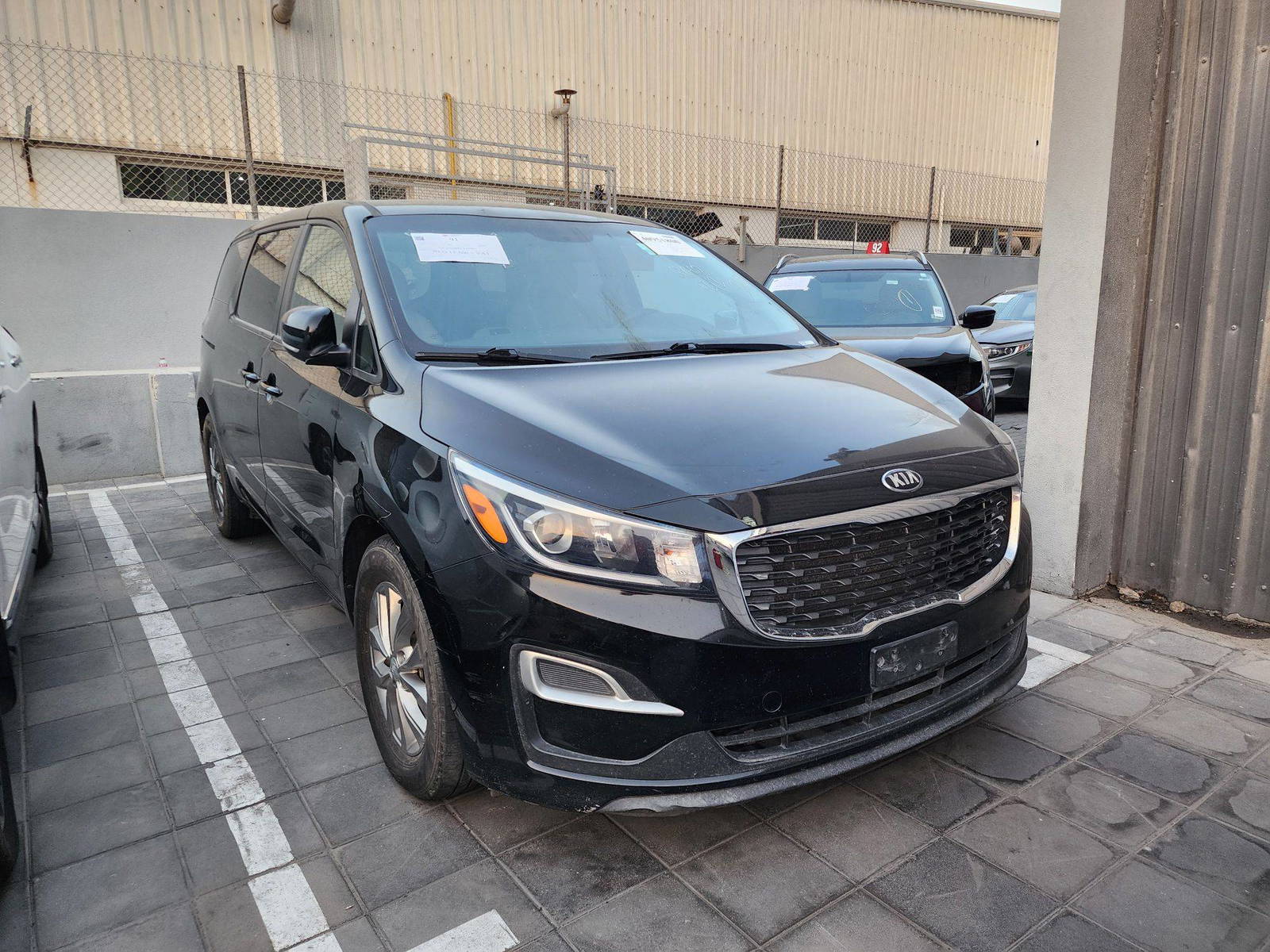 2020 KIA SEDONA — 164989 Miles — Lot 6594029 — Al Quoz - Marhaba Auctions Used Cars - Image 5