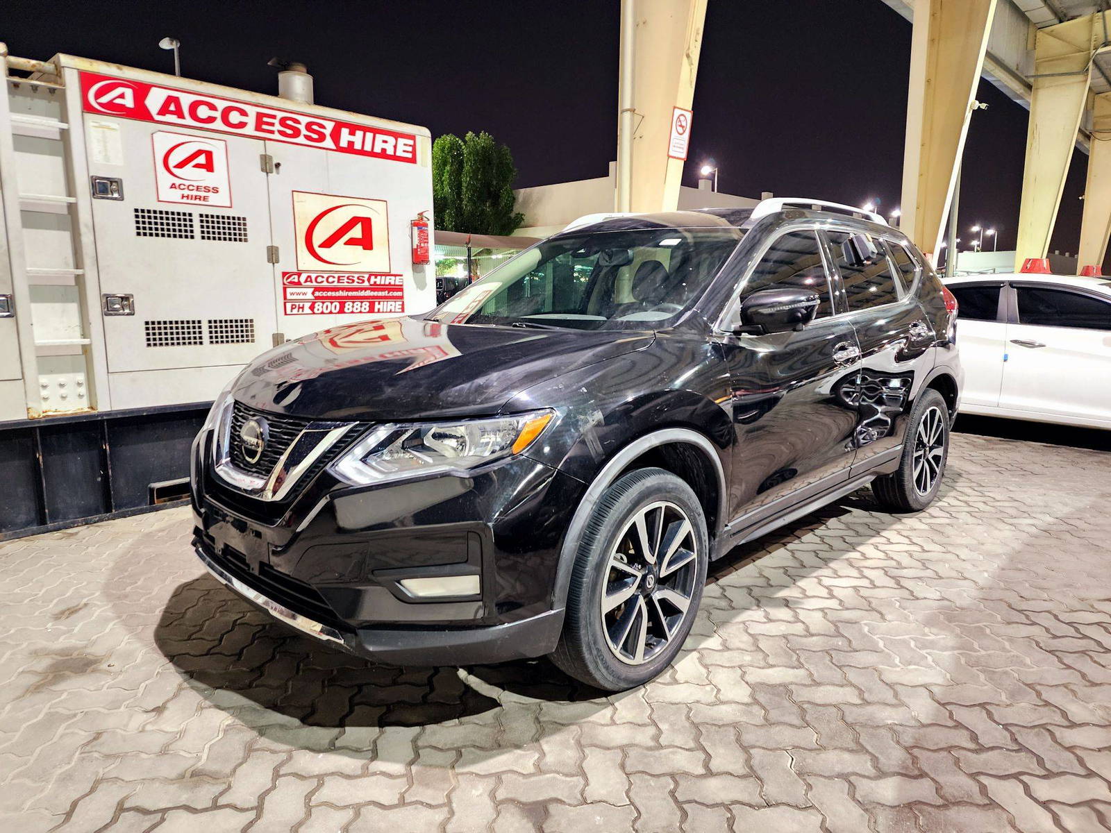 2019 NISSAN ROGUE — 127373 Miles — Lot 1KC826866 — Souq - Marhaba Auctions Used Cars - Image 5