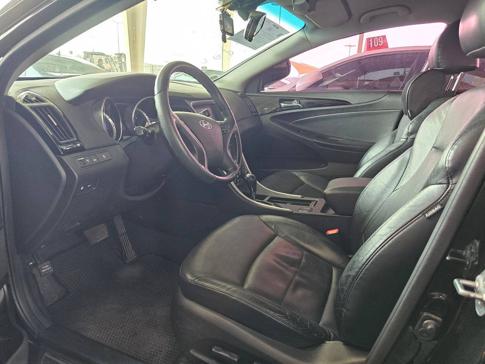 2011 HYUNDAI SONATA — 193446 KM — Lot 316062 — Souq - Marhaba Auctions Used Cars - Image 8