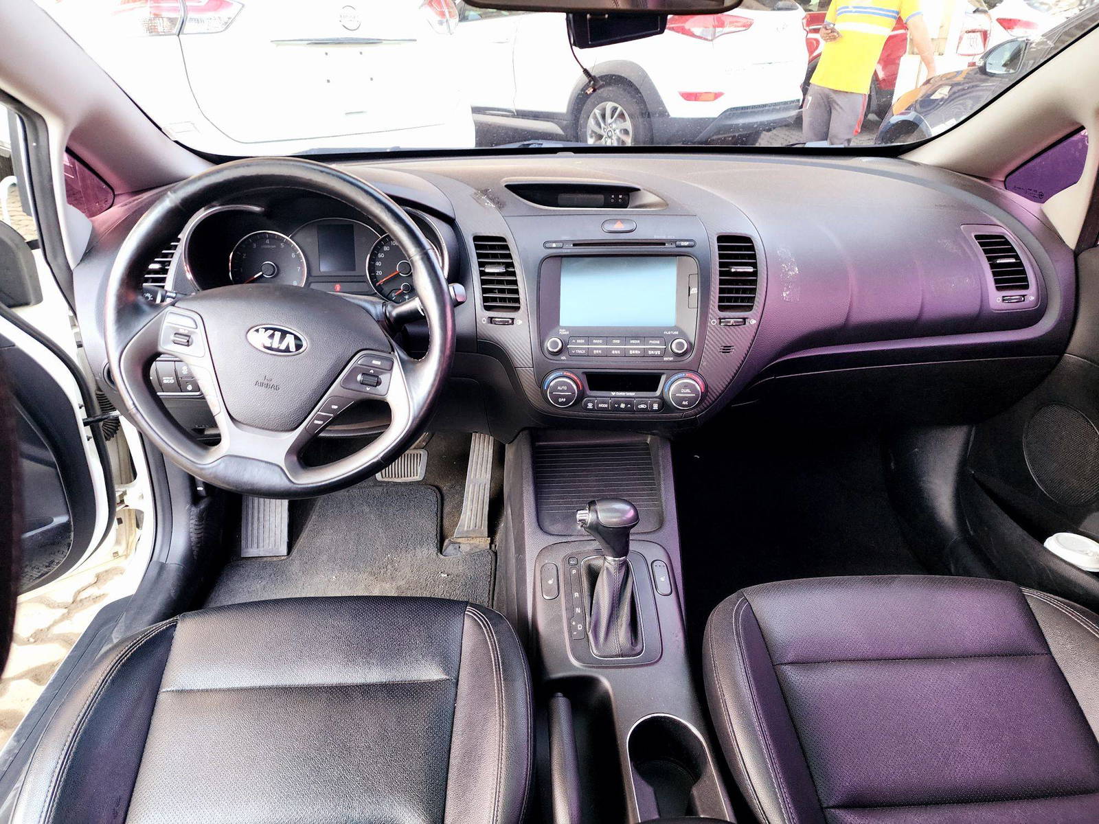 2013 KIA K3 — 182307 KM — Lot BDA004947 — Souq - Marhaba Auctions Used Cars - Image 7