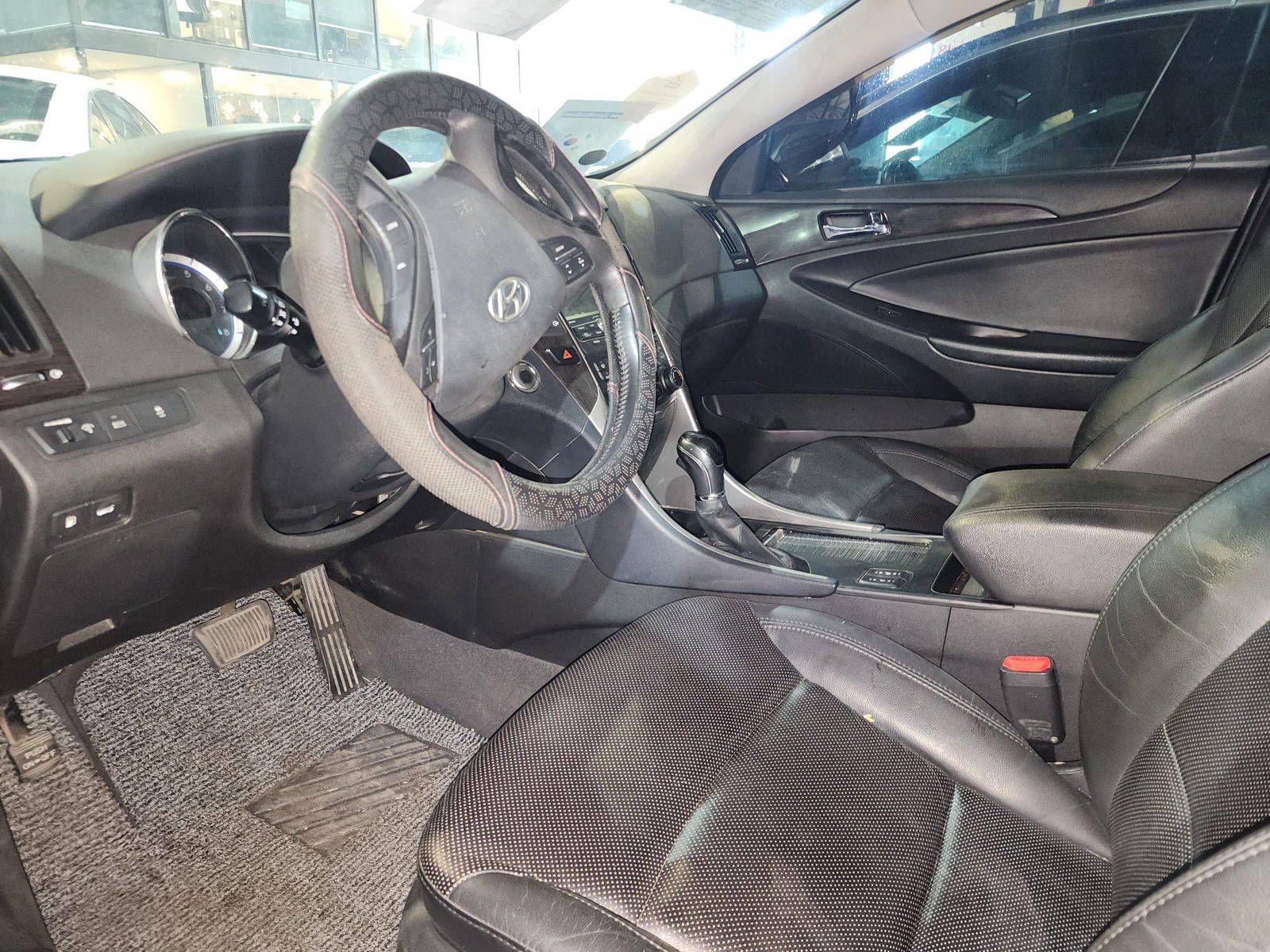 HYUNDAI SONATA 2012 - Marhaba Auction Used Cars - Image 10