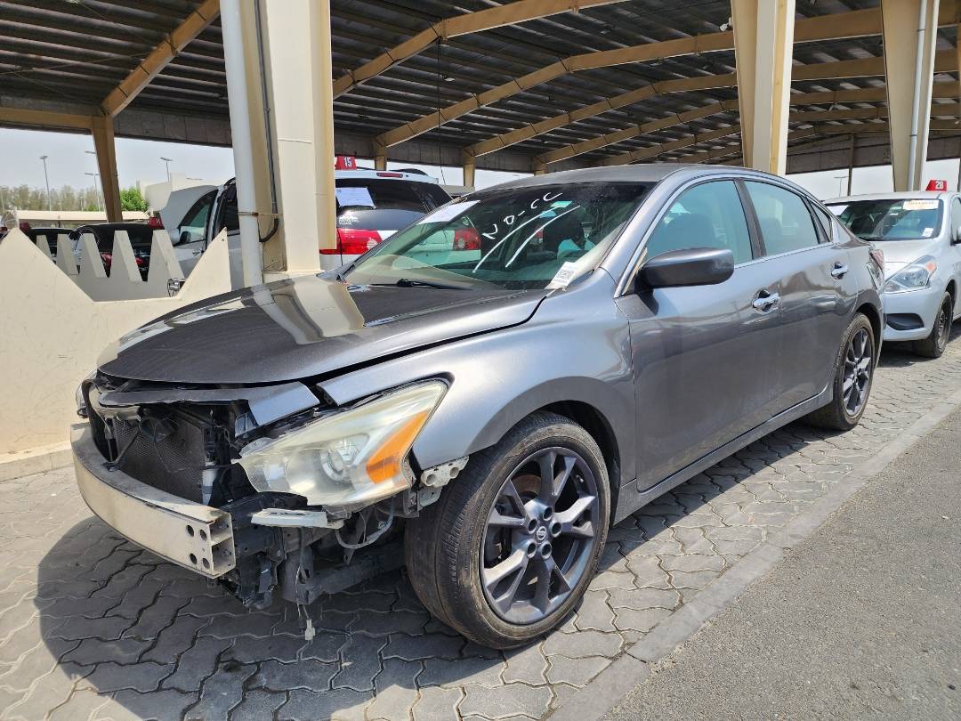 2015 NISSAN ALTIMA — 235774 Miles — Lot 463921 — Souq - Marhaba Auctions Used Cars - Image 4