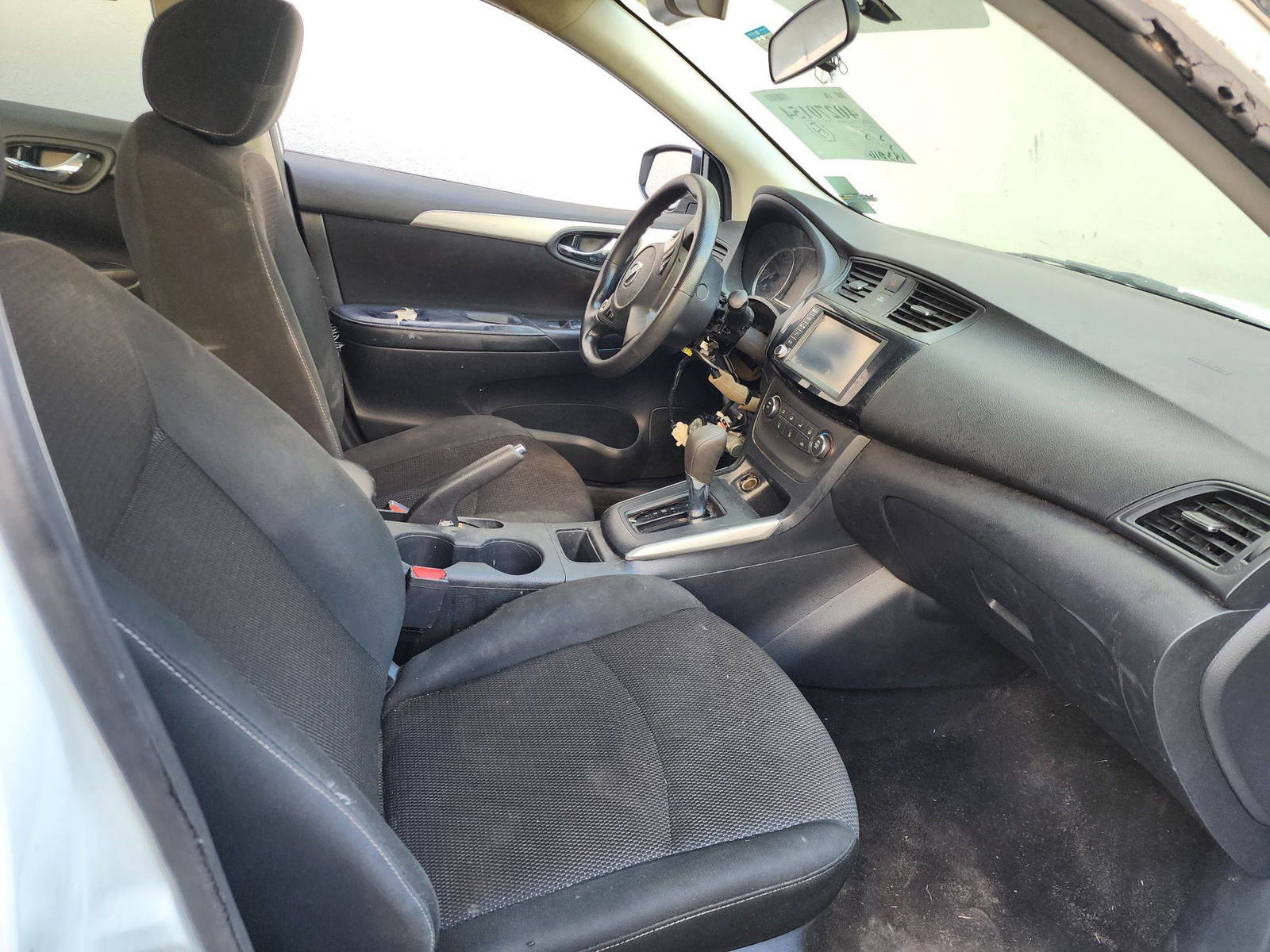 2019 NISSAN SENTRA — 143816 Miles — Lot 40270154 — Al Quoz - Marhaba Auctions Used Cars - Image 9