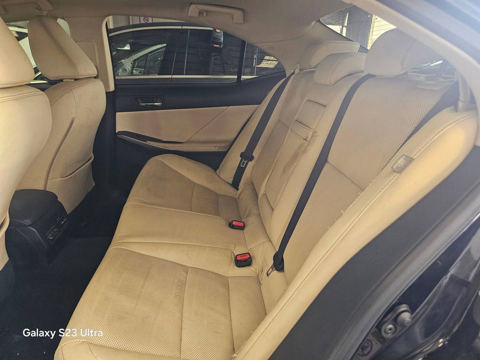 LEXUS IS 250 2015 - Marhaba Auction Used Cars - Image 9