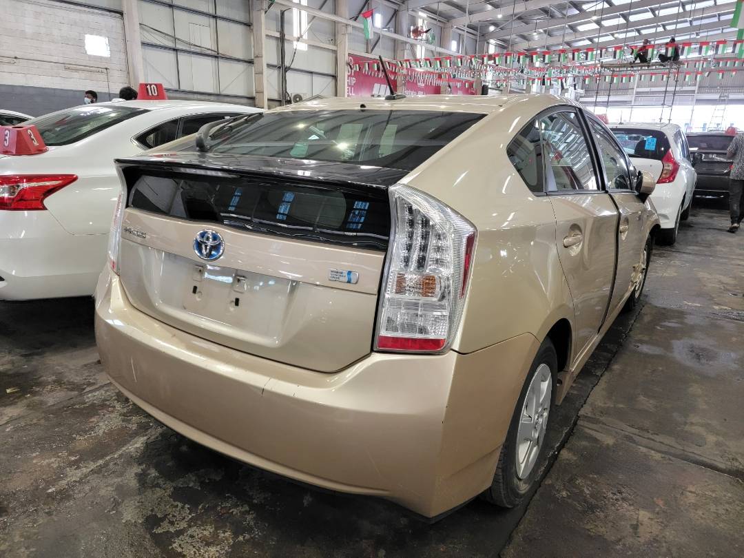 2010 TOYOTA PRIUS — 267778 Miles — Lot 40887128 — Main - Marhaba Auctions Used Cars - Image 3
