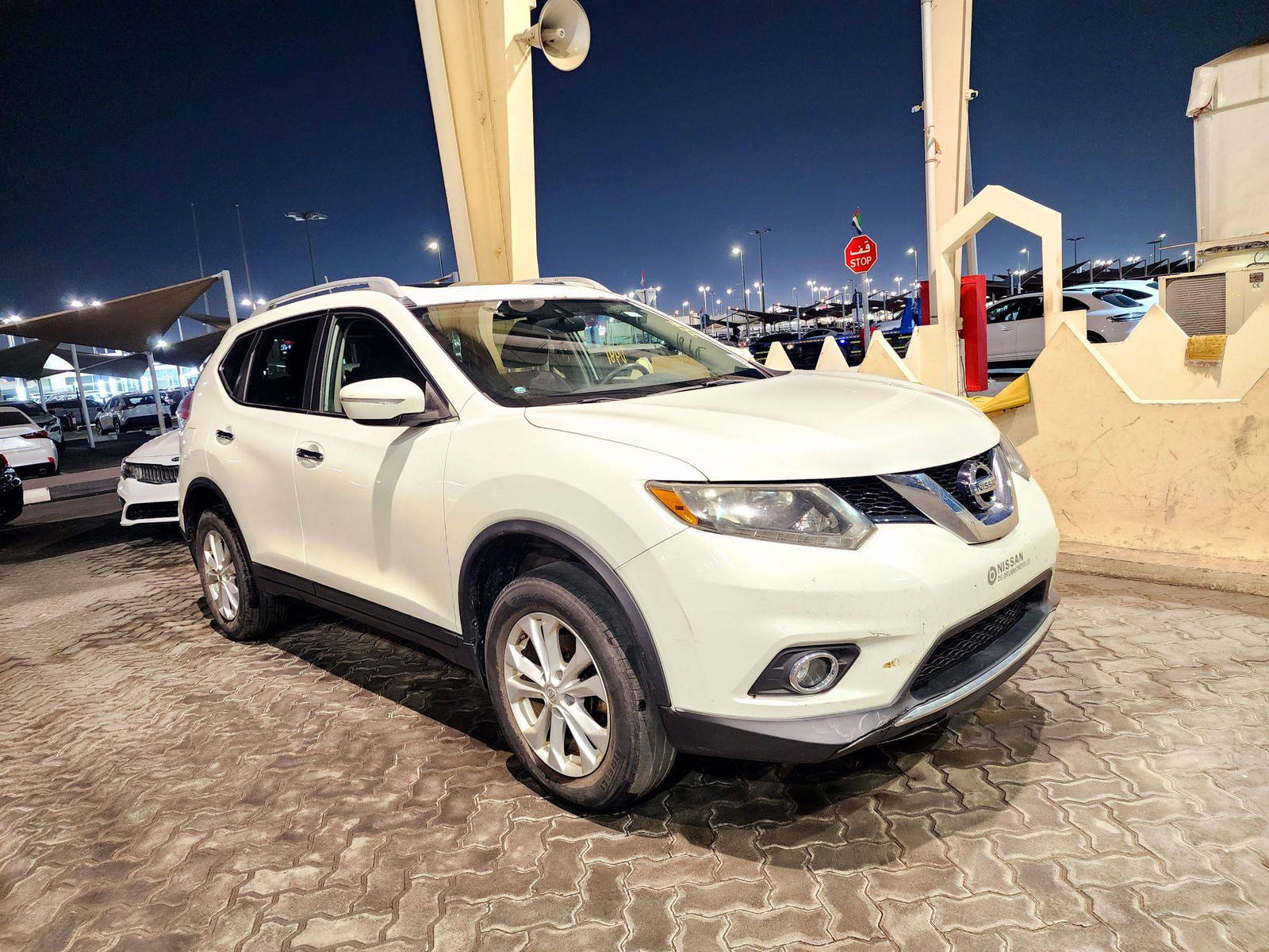 2014 NISSAN ROGUE — 151001 KM — Lot 806515 — Souq - Marhaba Auctions Used Cars - Image 5