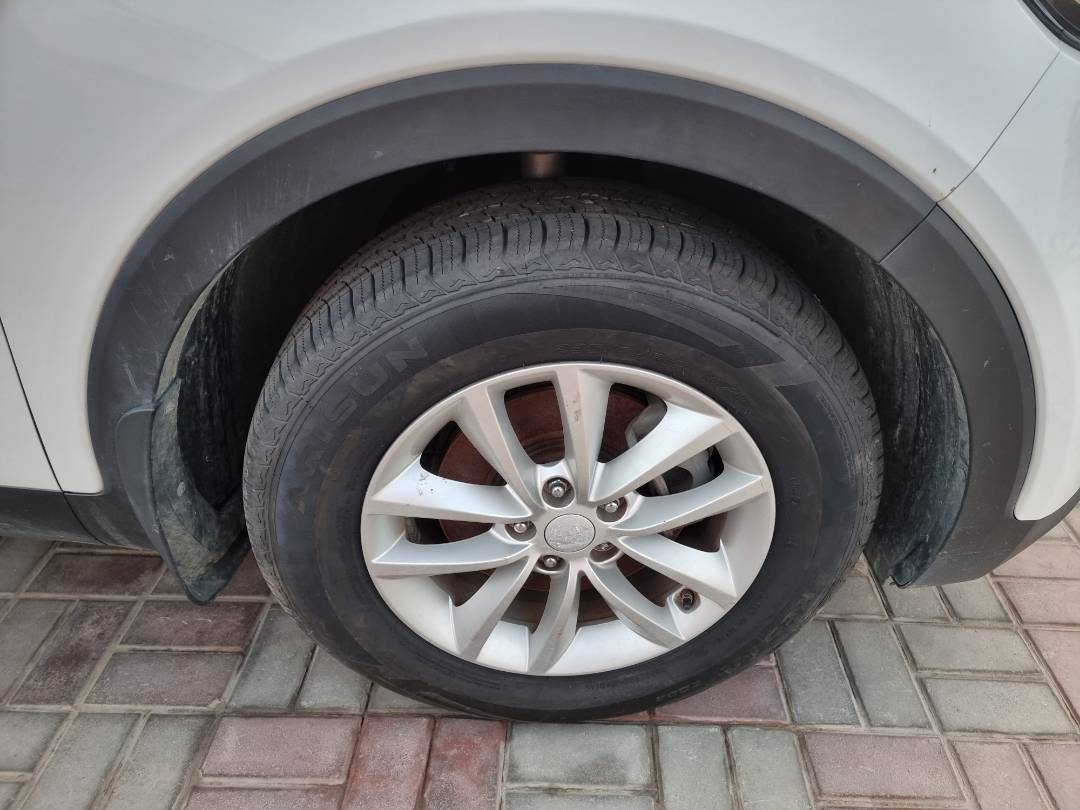 2018 KIA SORENTO — 142237 Miles — Lot 402005 — Souq - Marhaba Auctions Used Cars - Image 11